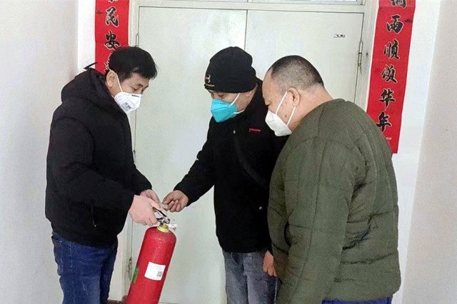 檢查消防器材情況_副本.jpg